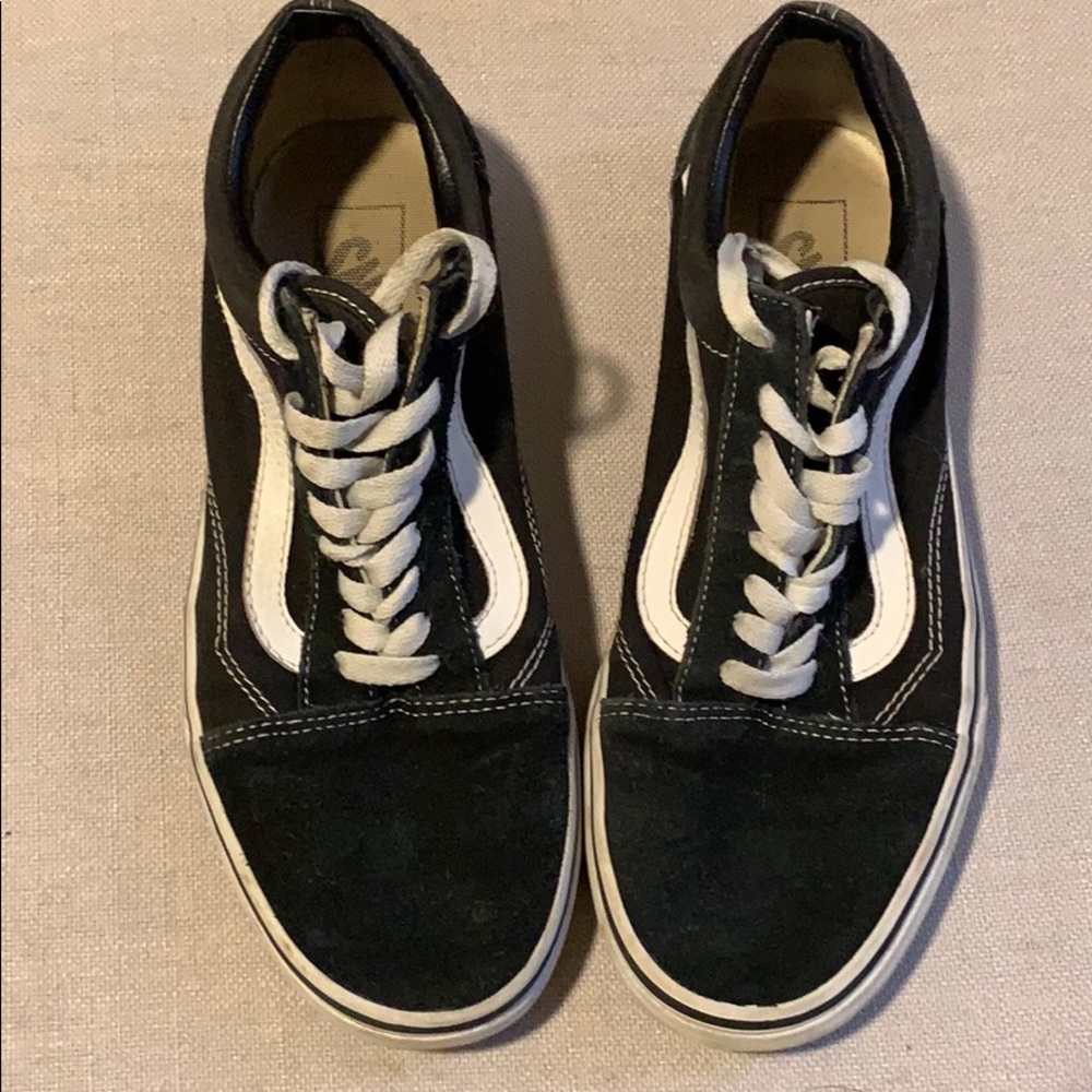 VANS SHOES.